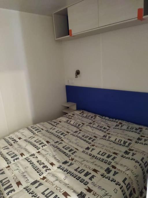 Mobile Home Saint-Christol-les-Ales Екстер'єр фото