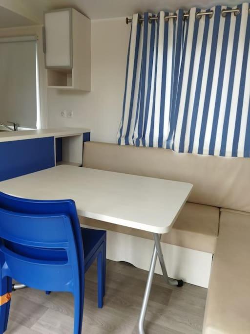 Mobile Home Saint-Christol-les-Ales Екстер'єр фото